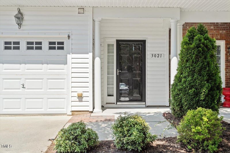 3021 Winding Waters Way, Raleigh, NC 27614