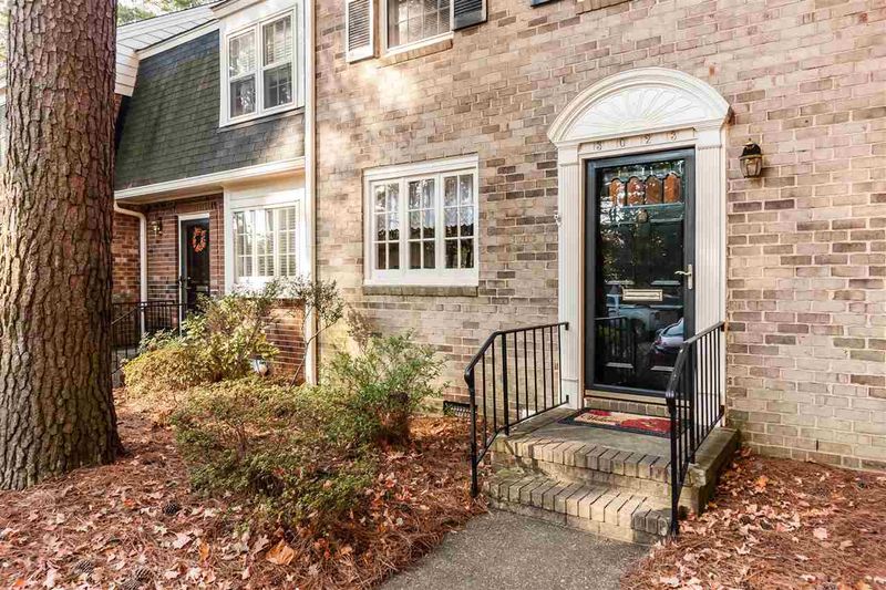 3023 Wycliff Dr, Raleigh, NC 27607