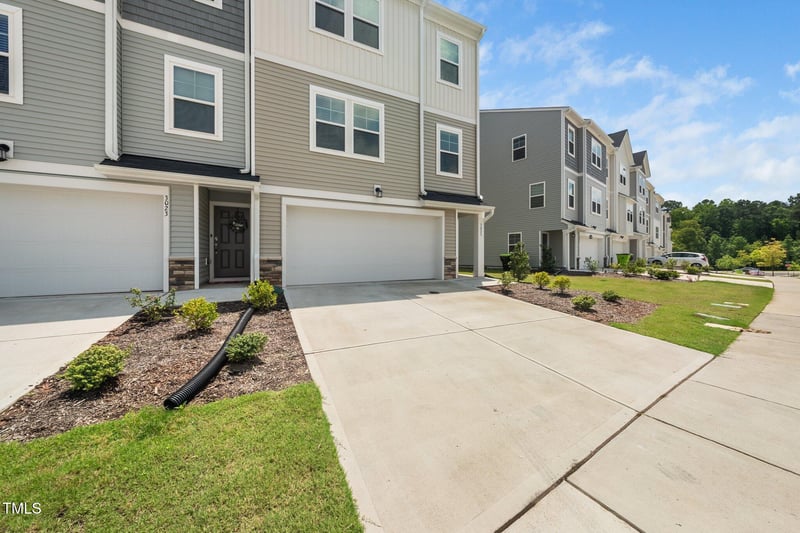 3025 Castle Loch Ln, Durham, NC 27703
