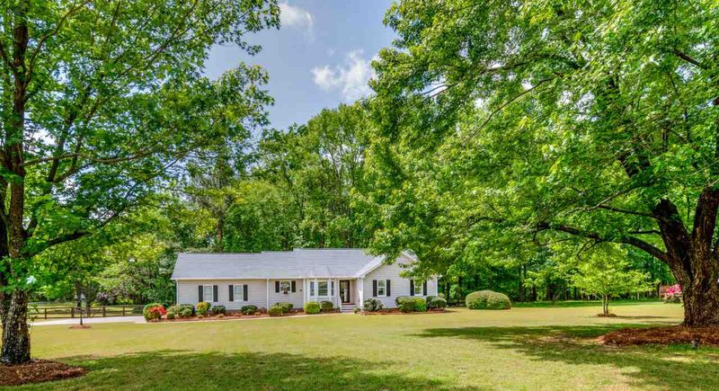 3025 Lindsay Dr, Garner, NC 27529