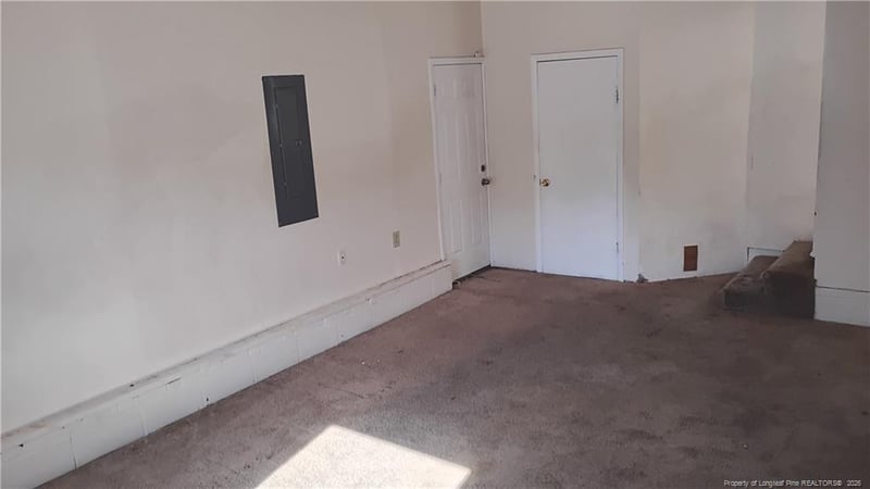 3026 Akron Dr, Hope Mills, NC 28348