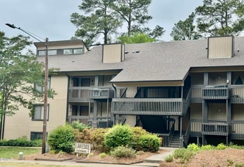3027 Huntleigh Dr, Raleigh, NC 27604