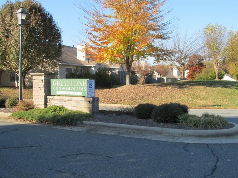 3027 J3 Maple Ave, Burlington, NC 27215