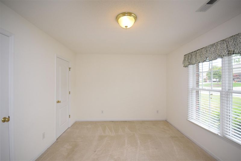 3027 K2 Maple Ave #K2, Burlington, NC 27215