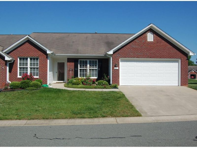 3027 Maple Ave, Burlington, NC 27215