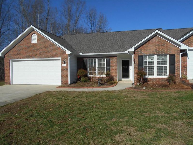 3027 Maple Ave #J1, Burlington, NC 27215