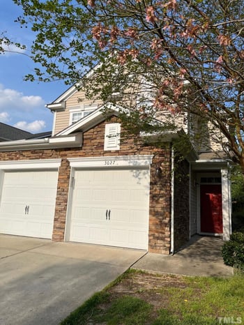 3027 Remington Oaks Cir, Cary, NC 27519