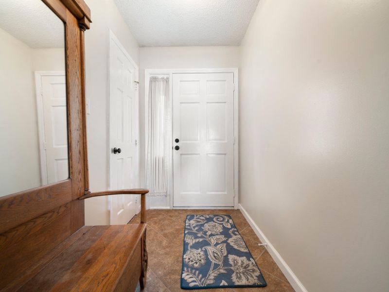 3028 Austin Dr, Garner, NC 27529