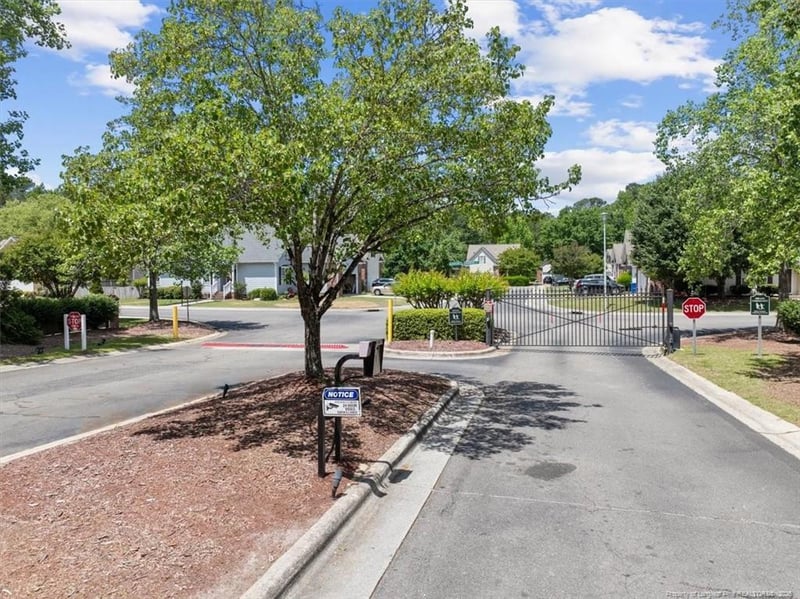 3028 Brookcrossing Dr, Fayetteville, NC 28306