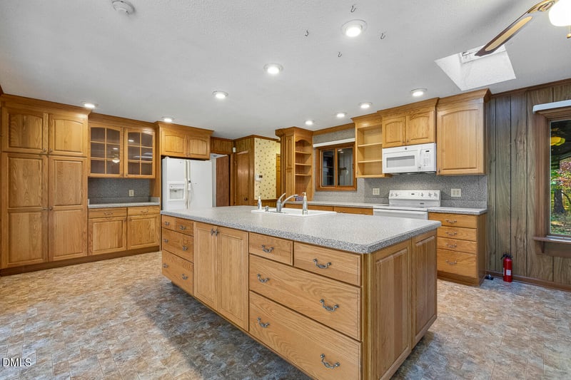 3028 Ethan Ln, Raleigh, NC 27613