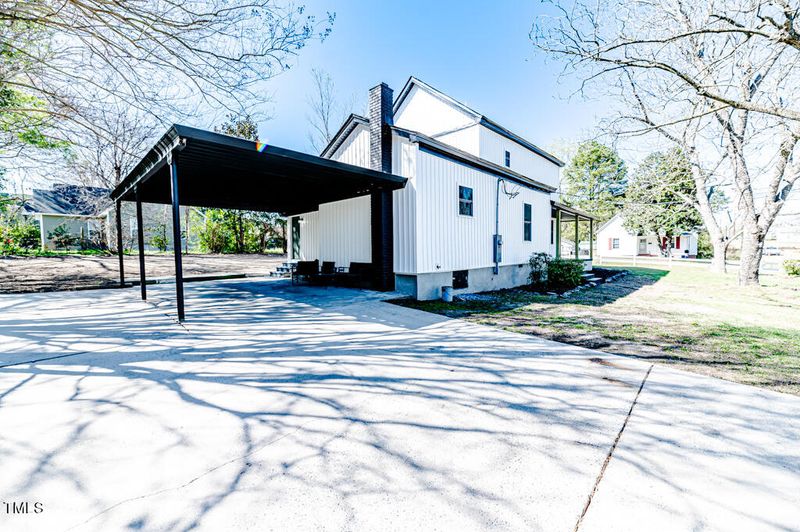 303 N 14th St, Erwin, NC 28339