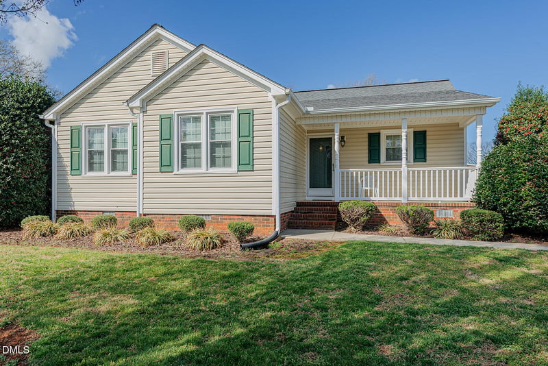 303 7th St, Mebane, NC 27302