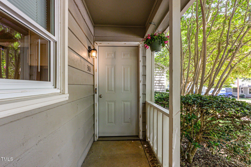 303 Applecross Dr, Cary, NC 27511
