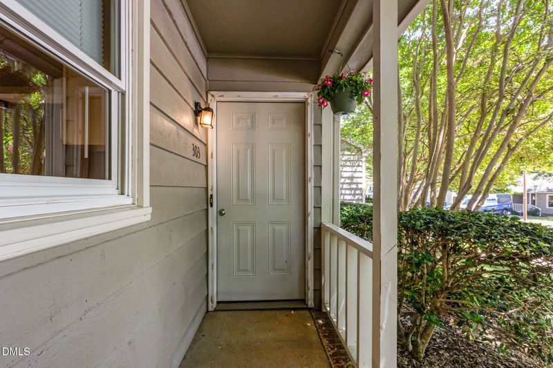 303 Applecross Dr, Cary, NC 27511