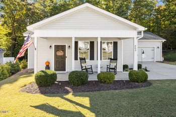 303 Ashley Woods Ct, Clayton, NC 27527