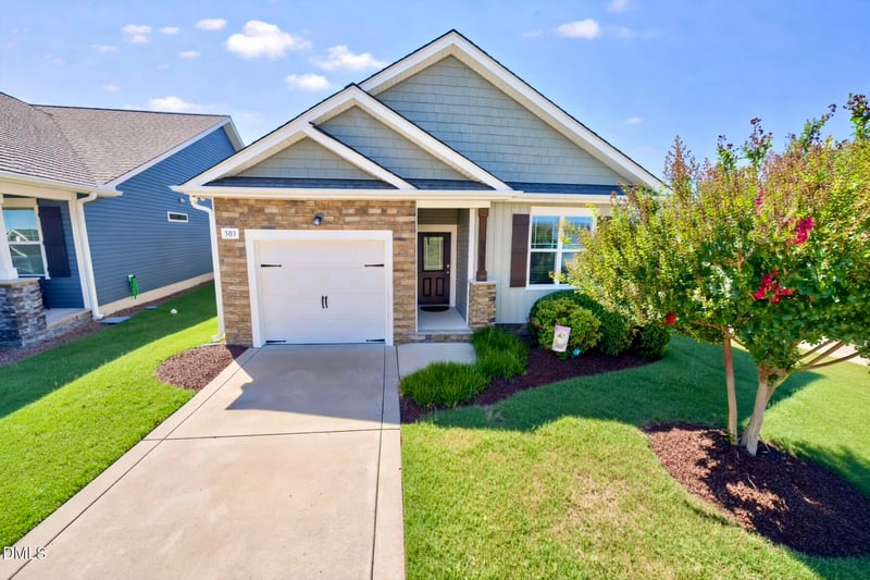 303 Bella Sq, Smithfield, NC 27577