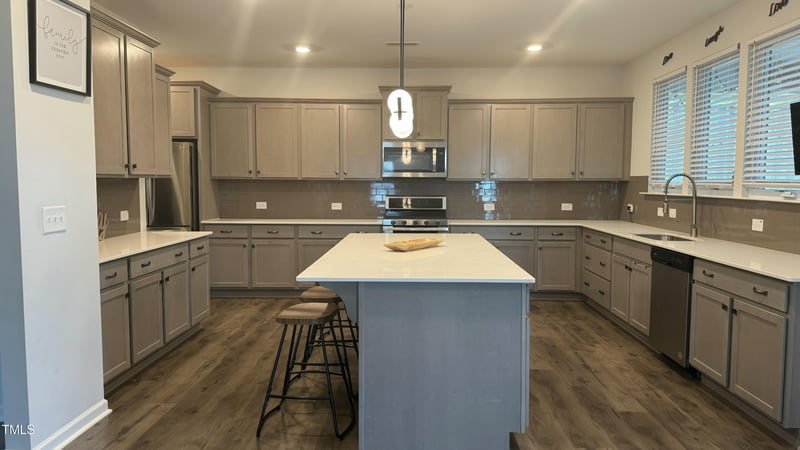 303 Bent Willow Dr, Clayton, NC 27527