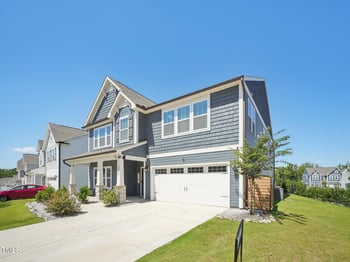303 Bent Willow Dr, Clayton, NC 27527