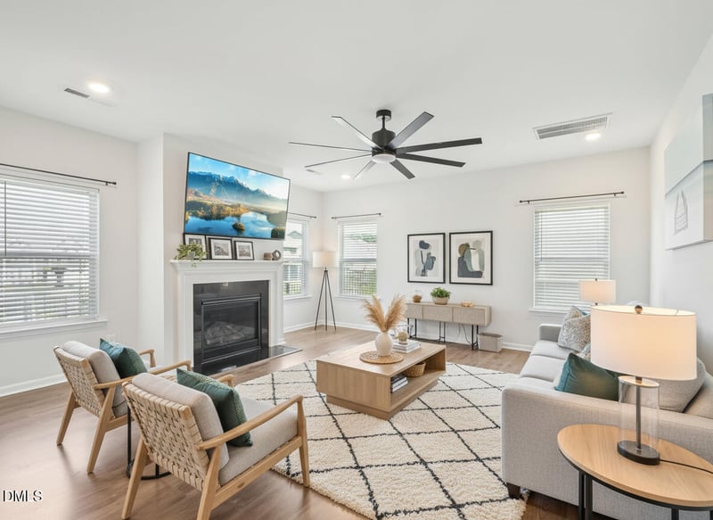 303 Bent Willow Dr, Clayton, NC 27527