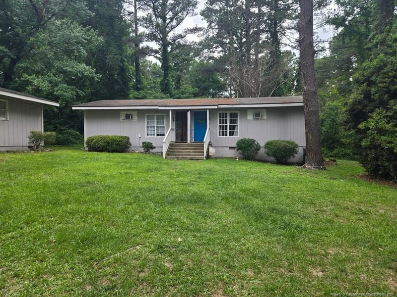 303 Bonnie St, Fayetteville, NC 28303