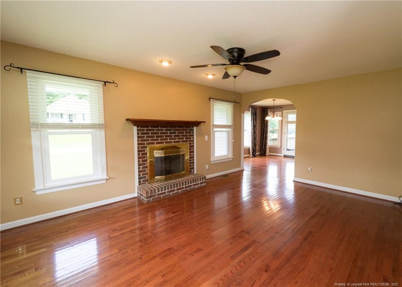 303 Brookfield Cir, Sanford, NC 27330
