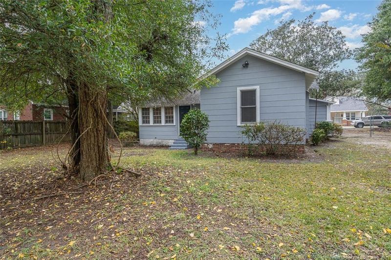 303 Bryan St, Fayetteville, NC 28305