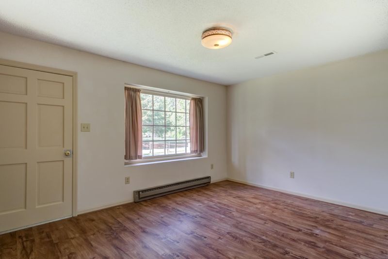 303 Cardinal Dr, Clayton, NC 27520