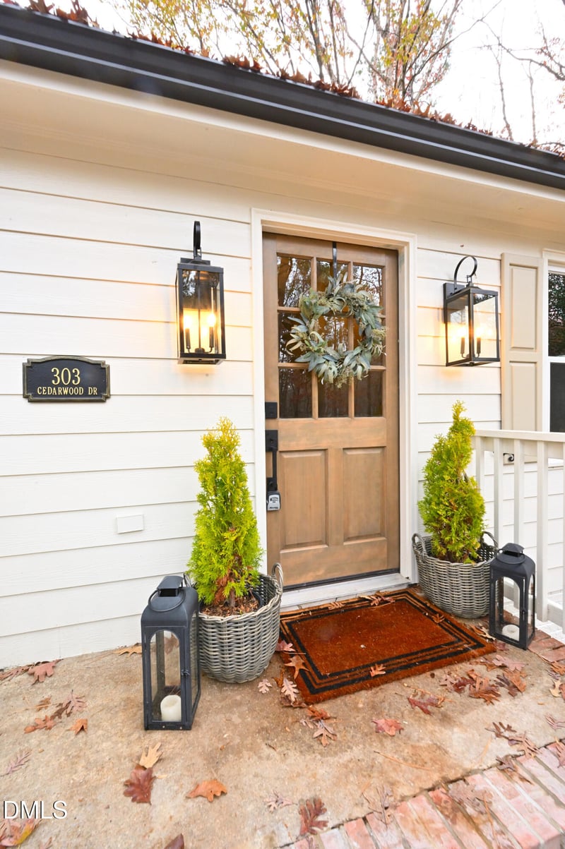 303 Cedarwood Dr, Knightdale, NC 27545