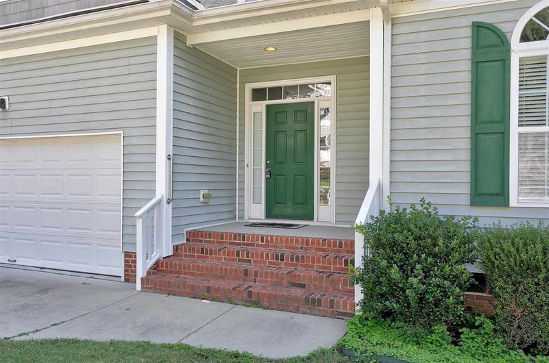 303 Chapel Valley Ln, Apex, NC 27502