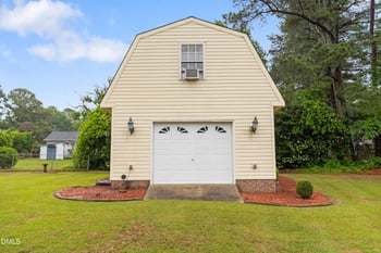 303 Chaucer Ct, Dunn, NC 28334