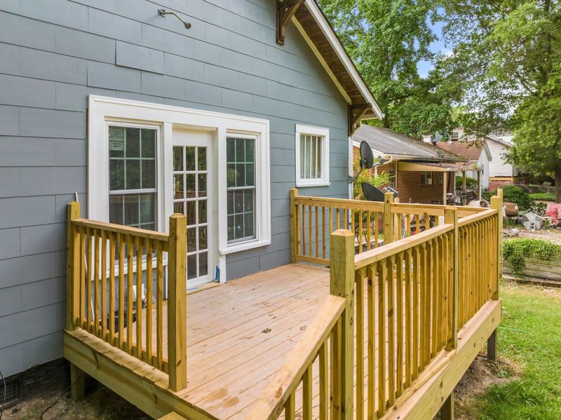 303 Cherry Grove St, Durham, NC 27703