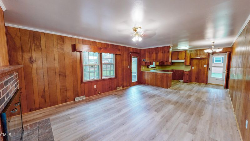 303 Clayton Ave, Roxboro, NC 27573