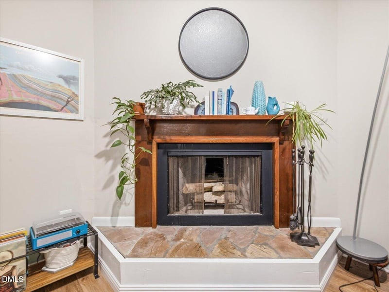 303 Deepwood Rd, Chapel Hill, NC 27514