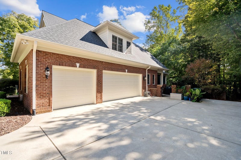 303 Devonhall Ln, Cary, NC 27518