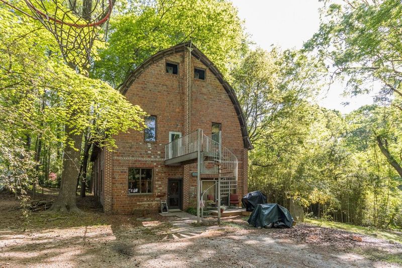 303 S Dixon Ave, Cary, NC 27511