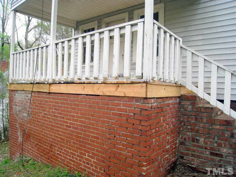303 Dunstan Ave, Durham, NC 27707