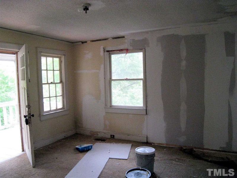 303 Dunstan Ave, Durham, NC 27707