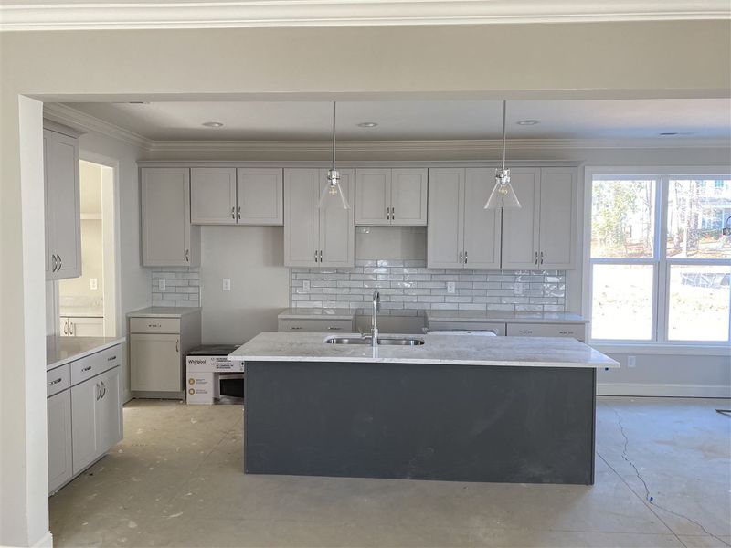 303 E Earp St, Holly Springs, NC 27540