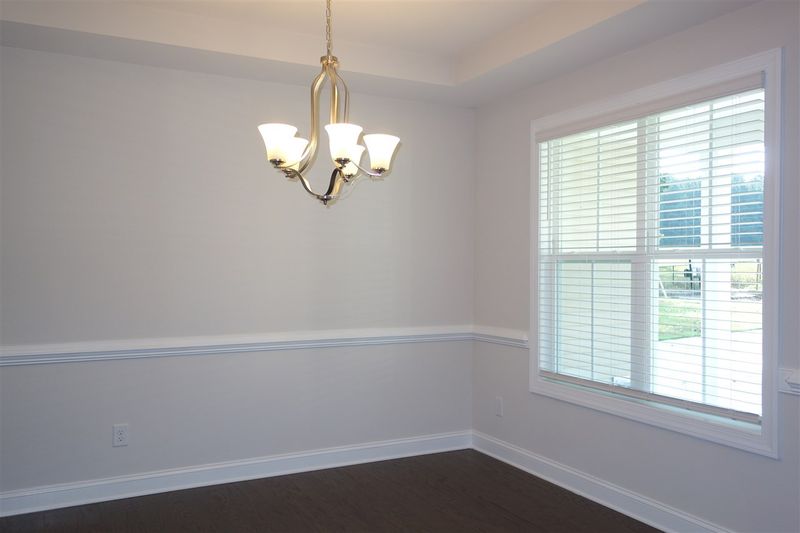 303 Forest Glenn Dr, Youngsville, NC 27596