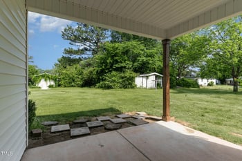 303 Godwin St, Selma, NC 27576