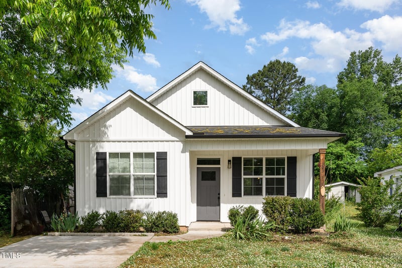 303 Godwin St, Selma, NC 27576