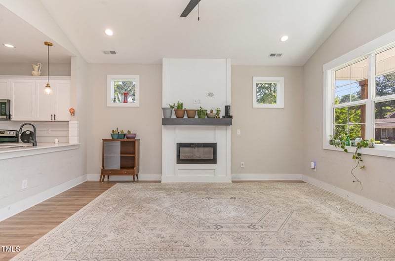 303 Godwin St, Selma, NC 27576