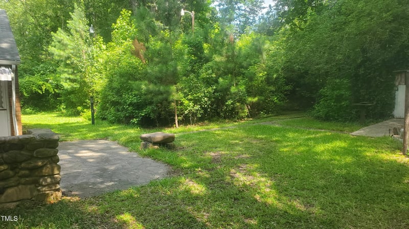 303 Holland Rd, Fuquay Varina, NC 27526