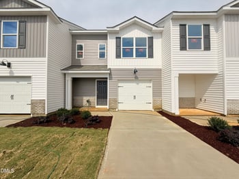 303 Honeycutt Oaks Dr, Angier, NC 27501