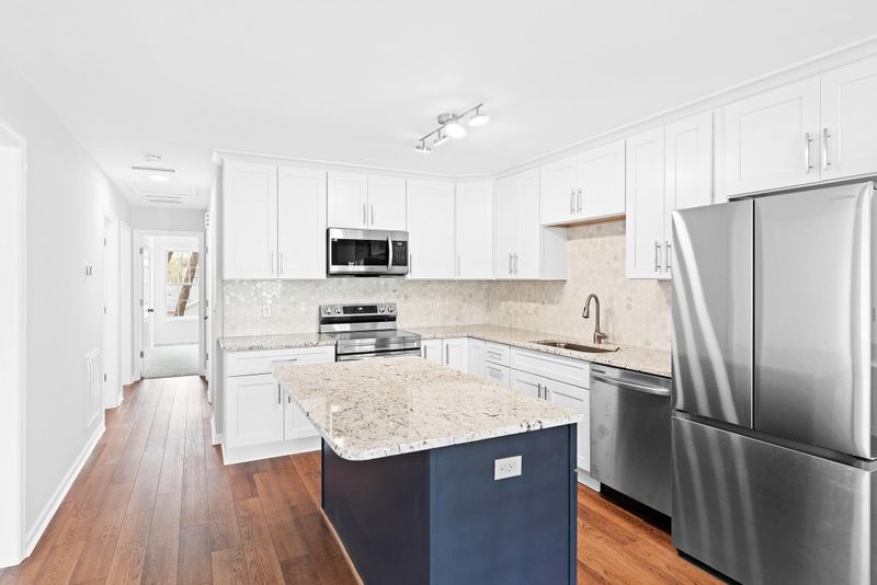 303 Justice Heights St, Apex, NC 27502