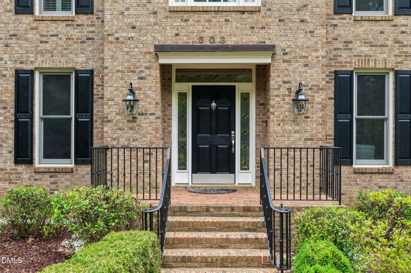 303 Lake Hogan Farm Rd, Chapel Hill, NC 27516