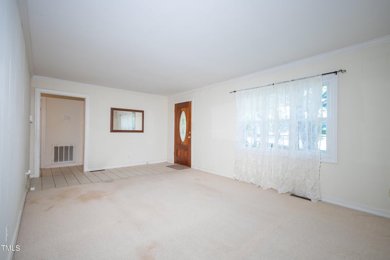 303 Laurel Hill Dr, Burlington, NC 27215
