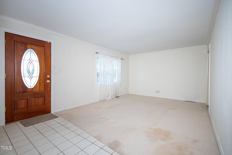303 Laurel Hill Dr, Burlington, NC 27215