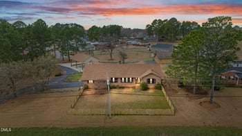 303 Lincoln St, Benson, NC 27504