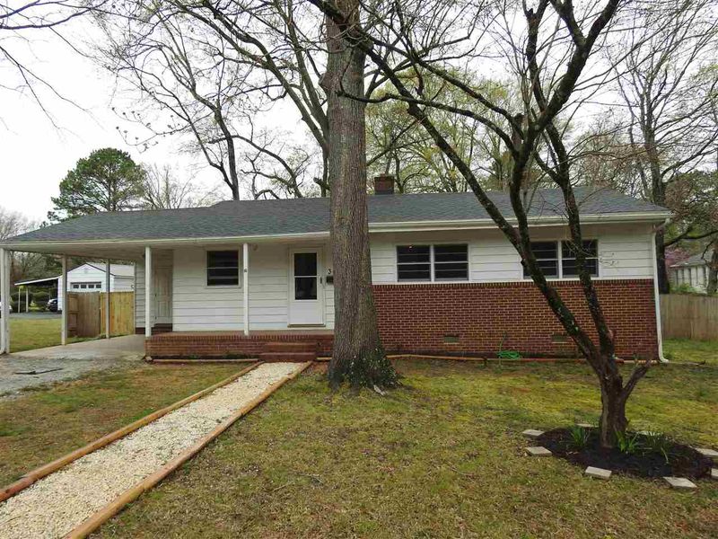 303 N Main St, Franklinton, NC 27525